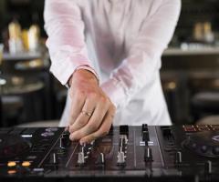 Dj evenimente corporate